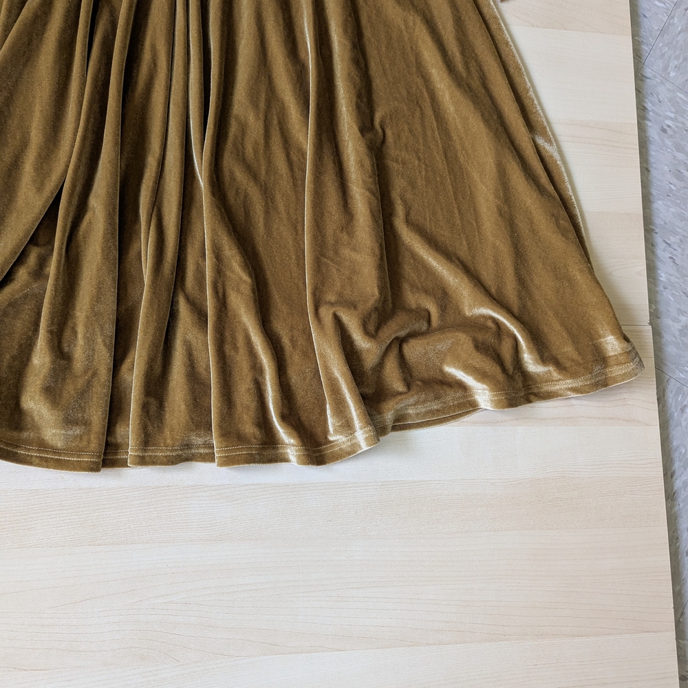 Ivy City Co La La Lady Midi Gold Velvet Long sleeve Modest Mom‎ Dress S - Picture 15 of 16